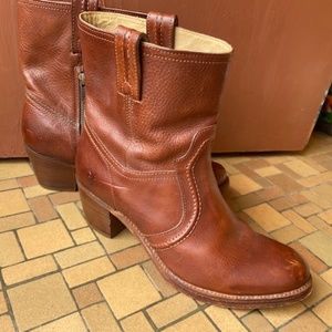Pebbled Leather Frye Boots Cognac 9.5 women